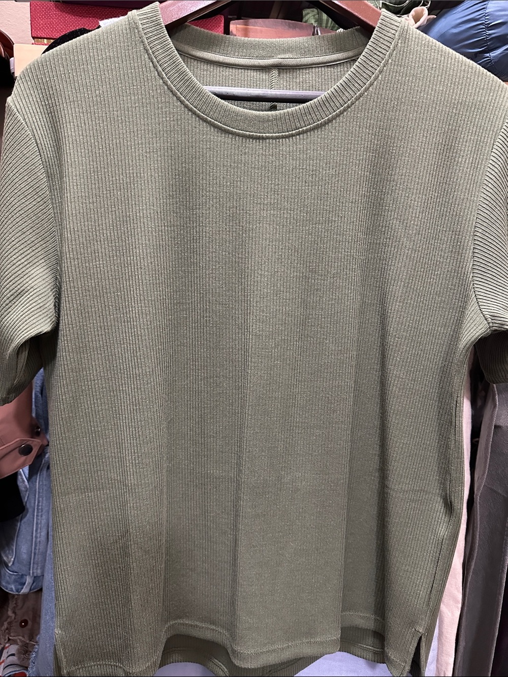 NEW Woolx Delia Ribbed Short Sleeve in Olive Green, Medium $125